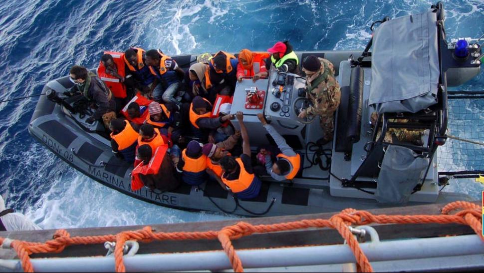 Rescatan a 6.500 migrantes frente a costas libias