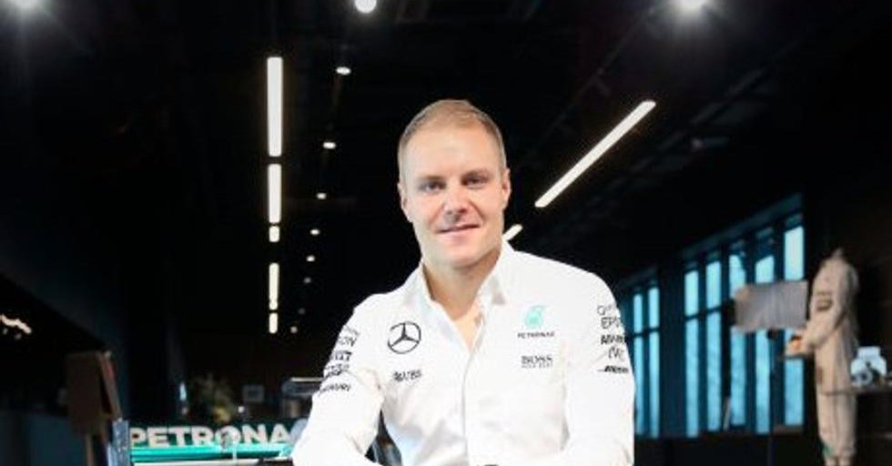 Mercedes confirma a Bottas en reemplazo de Rosberg