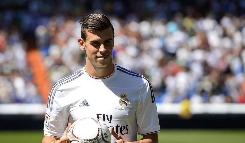 Bale sufre una lesión en el músculo piramidal derecho