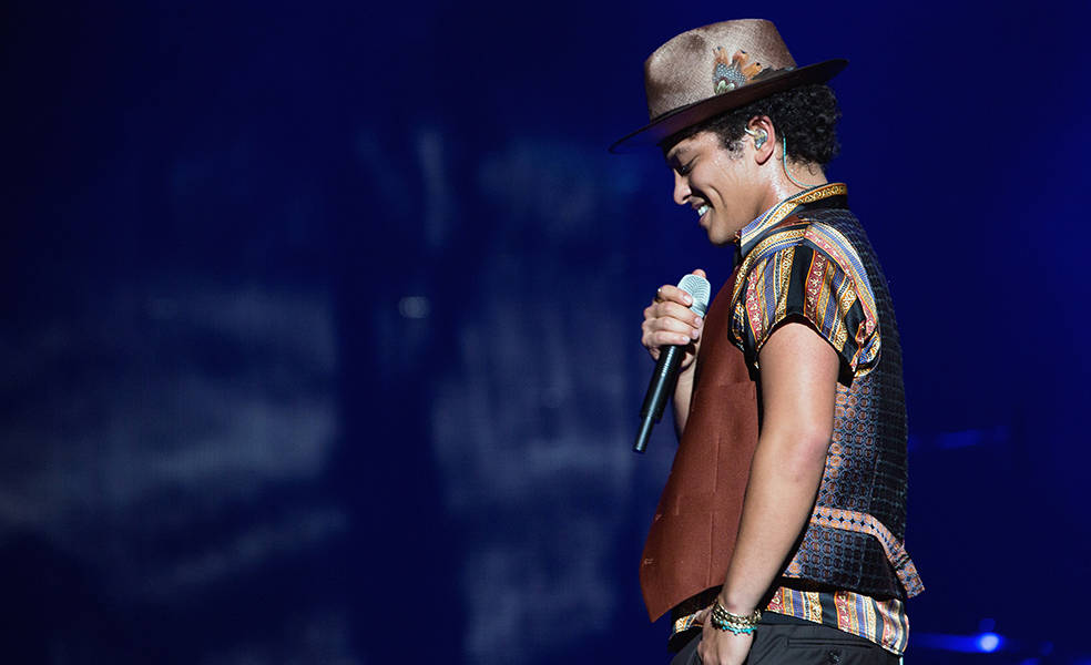 Bruno Mars, artista del año de los American Music Awards