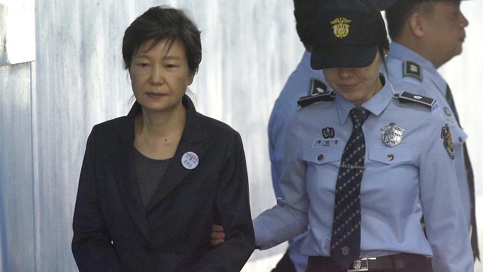Fiscalía de Corea del Sur pide 30 años de prisión a expresidenta por supuestos casos de corrupción