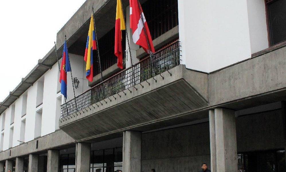 Dos concejales de Quito detenidos por corrupción