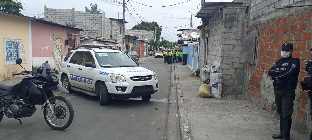 Hombre habría matado a sus 3 hijas antes de ahorcarse