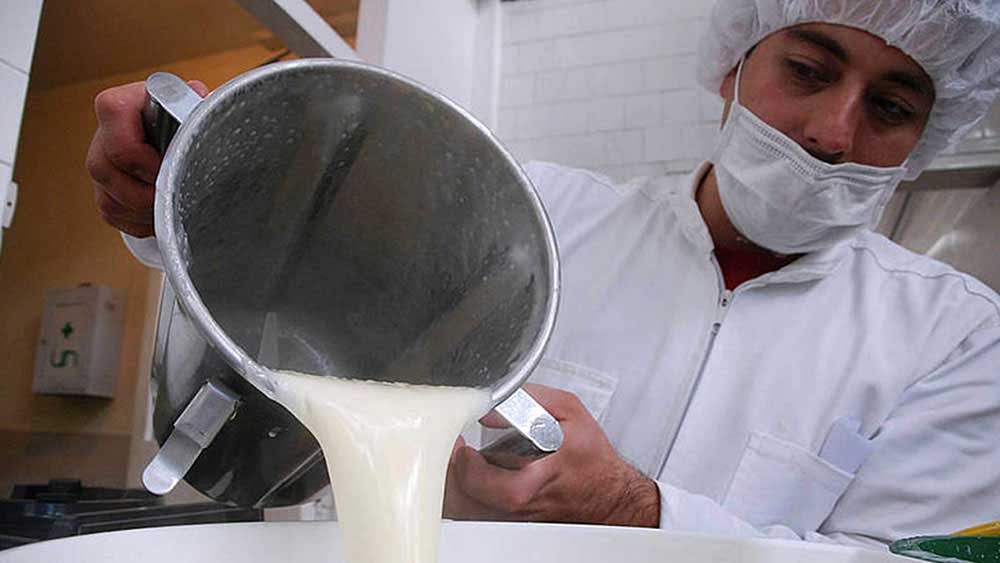 Gobierno prohíbe comercializar el suero de leche &#039;líquido&#039;