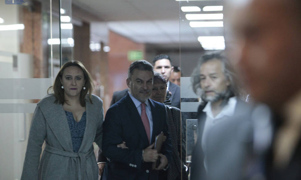 José Serrano anuncia acciones tras destitución de su cargo