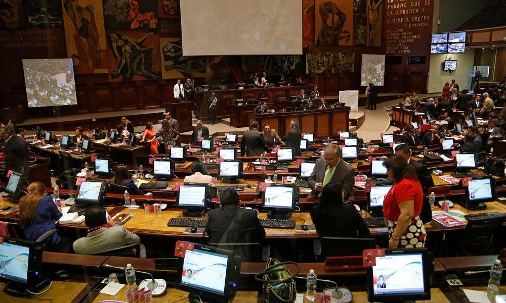 Asamblea Nacional analiza postergar receso legislativo