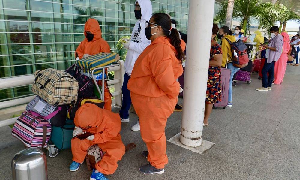 1.300 viajeros llegaron a Ecuador sin prueba de COVID-19