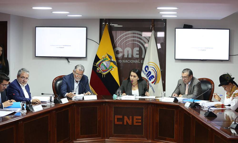 Despiden a 68 personas del Consejo Nacional Electoral