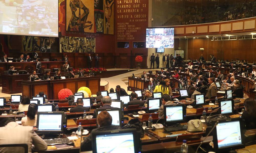 Piden investigar a asambleístas mencionados en audio