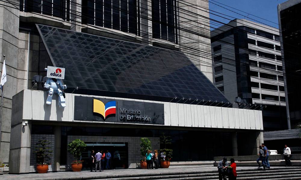 Ministerio de Educación se fusiona con el de Deportes