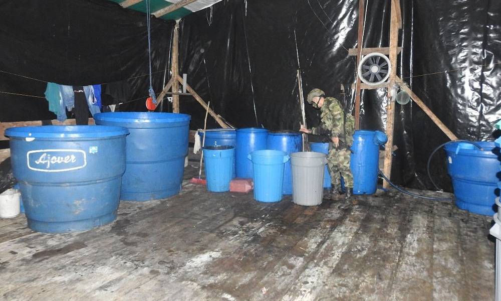 Destruyen complejo de cocaína de alias &#039;Guacho&#039; en Colombia