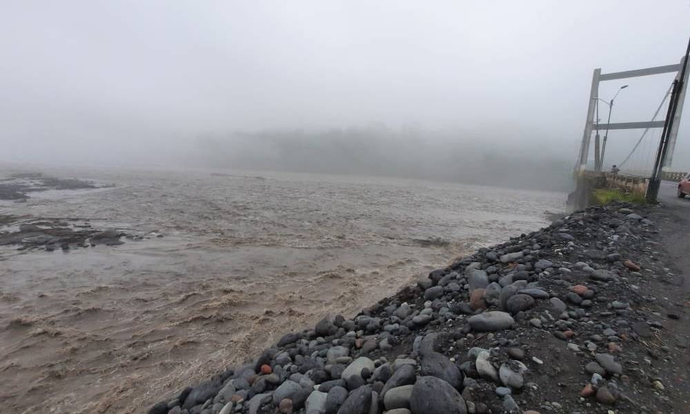 Puente sobre el río Upano en Morona Santiago requiere mantenimiento urgente