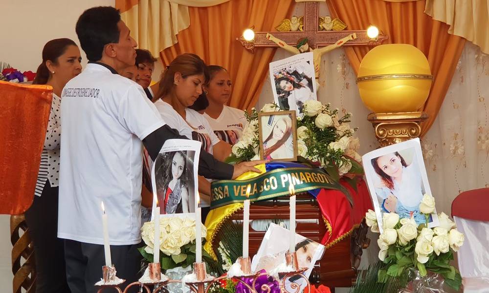 Restos de la joven Katty Velasco, sepultados en cementerio de Santo Domingo