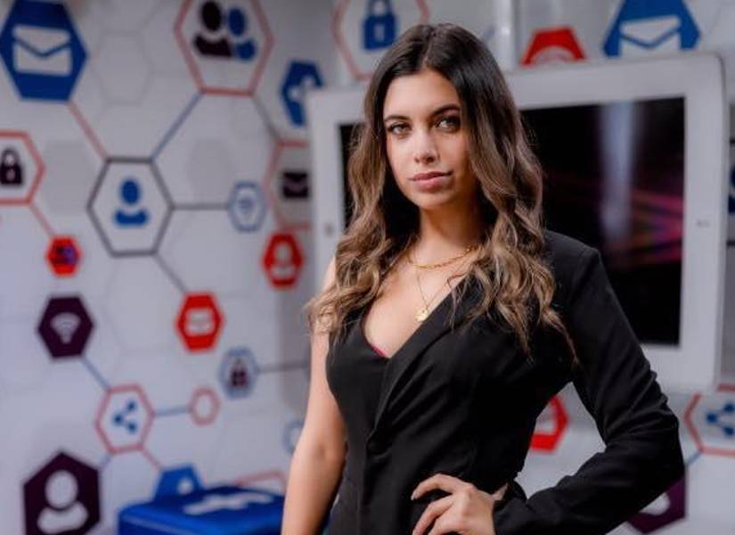 Josh Paredes en su paso por Academia TV.