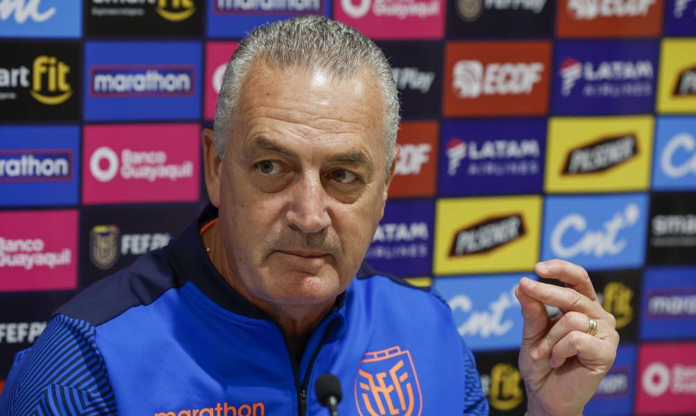 Gustavo Alfaro nominado a mejor entrenador del año