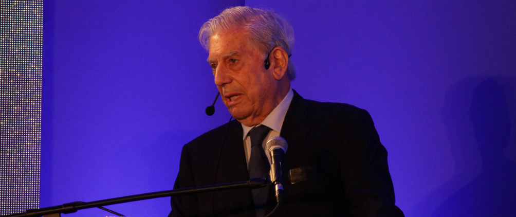 Vargas Llosa: América Latina no acaba de aprender el valor de la democracia