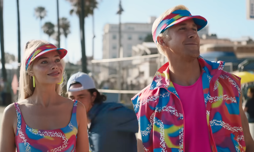 Imagen de Margot Robbie como Barbie y Ryan Gosling como Ken en una escena del tráiler de la película 'Barbie'.