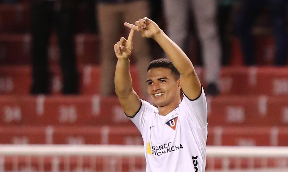 LDUQ busca comprar el pase de Alexander Alvarado y Tomás Molina