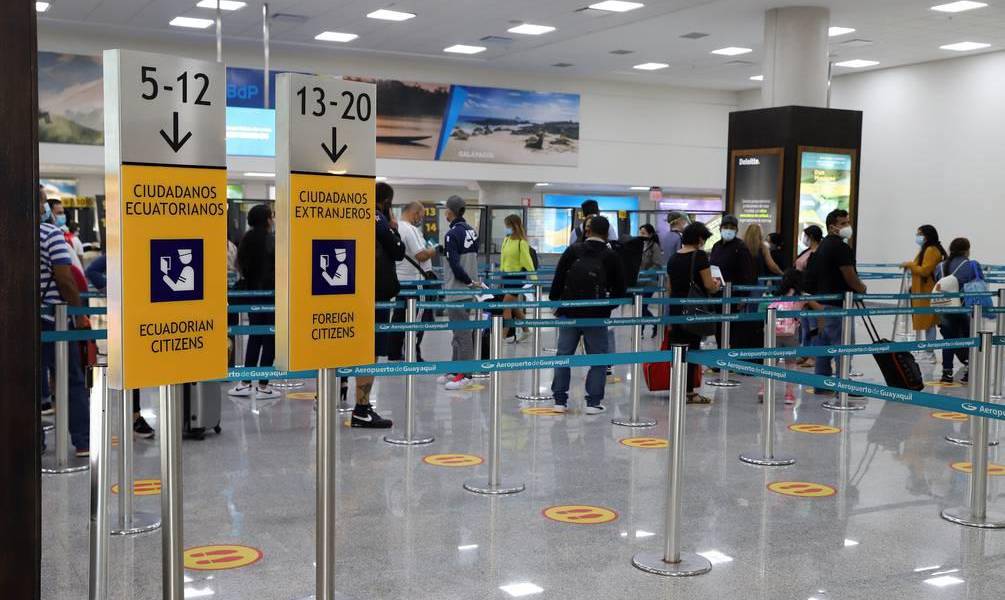 Libanés tiene un mes en aeropuerto de Guayaquil sin portar documentación