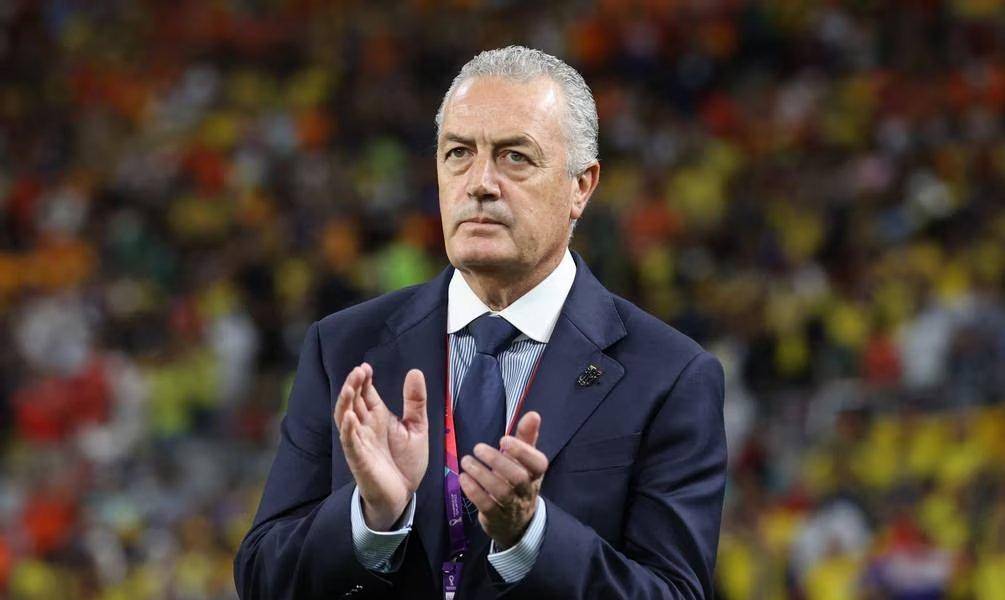 Gustavo Alfaro es nuevo entrenador de Costa Rica