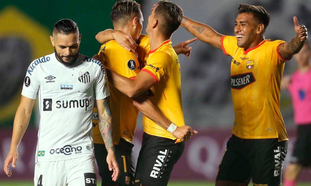 Barcelona sorprende a Santos y gana en Brasil