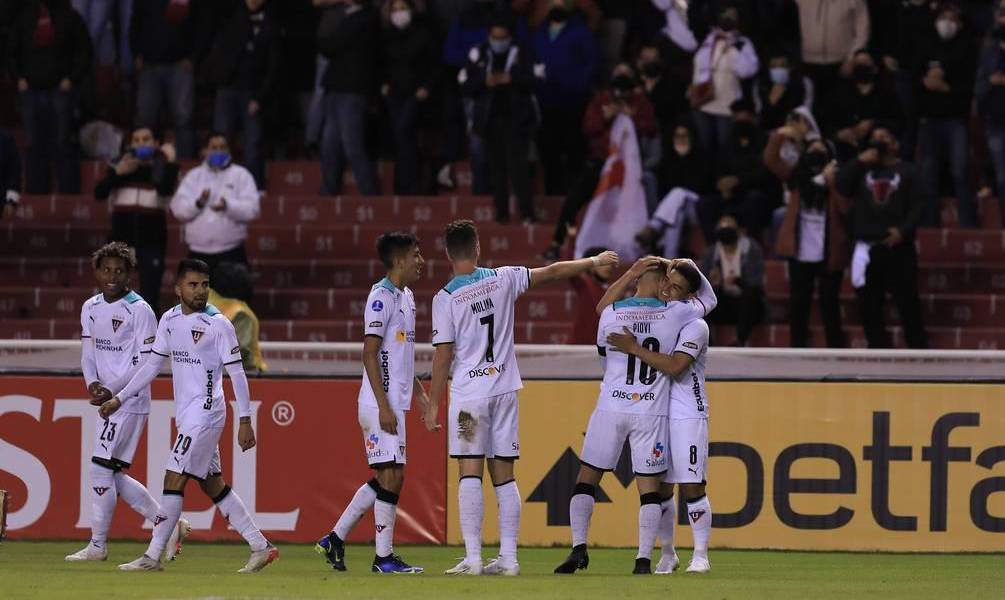 LDUQ suspende sus entrenamientos debido al paro nacional