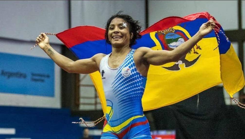 Lucía Yépez gana bronce en Mundial de Lucha y clasifica a París 2024