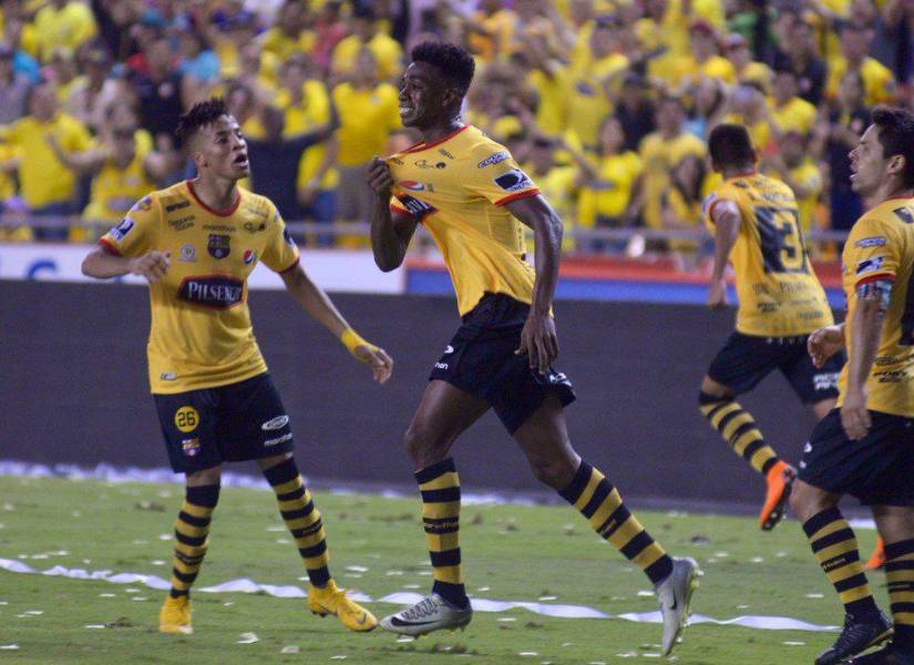 Torres celebrando un gol con Barcelona S.C. en el 2018.