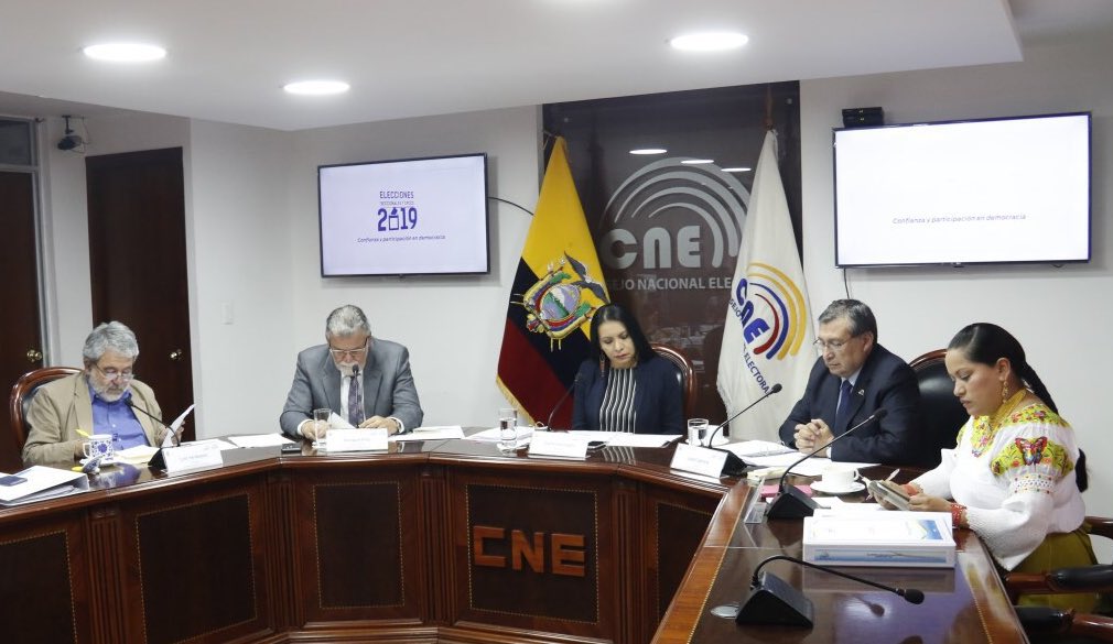 CNE ratifica a los nuevos integrantes del CPCCS