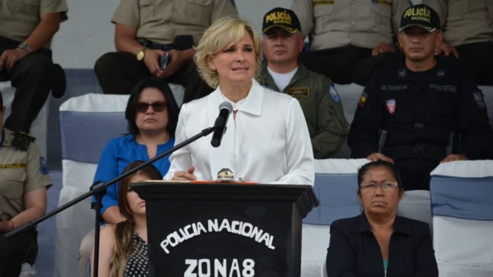 Cynthia Viteri a la Policía: &quot;Disparen señores, disparen&quot;