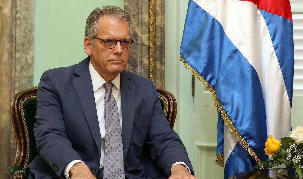 Obama nomina a primer embajador de EE.UU. en Cuba en más de medio siglo