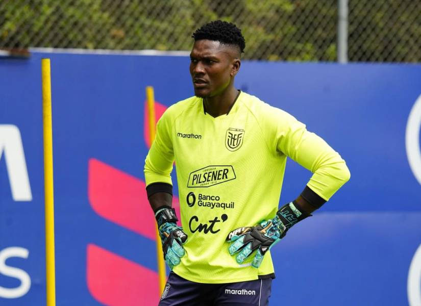 El portero David Cabezas en un entrenamiento con la selección de Ecuador