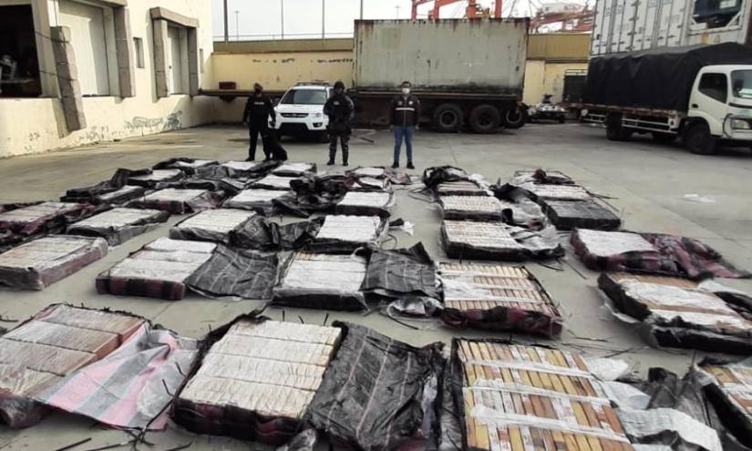 Encuentran 5 toneladas de cocaína dentro del Puerto de Guayaquil