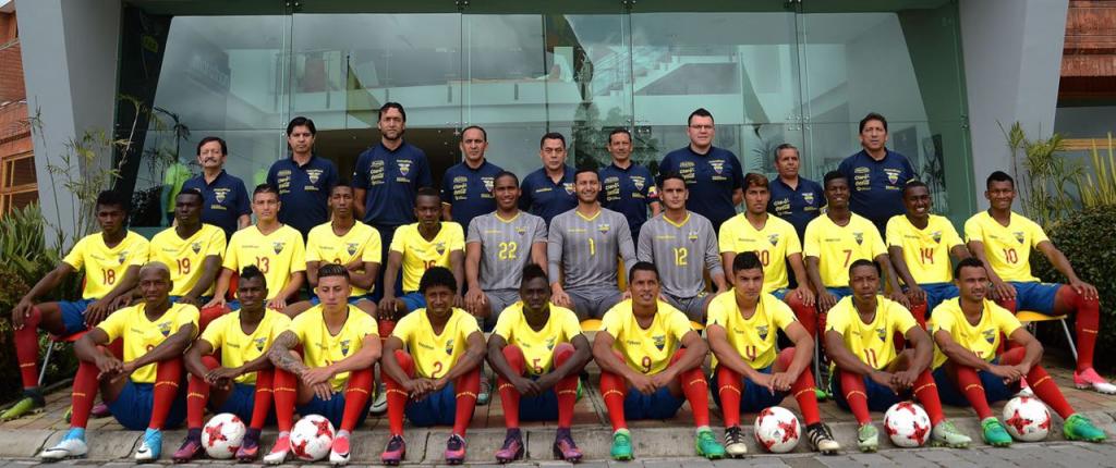 La selección ecuatoriana sub-20 se tomó la foto oficial previo al mundial