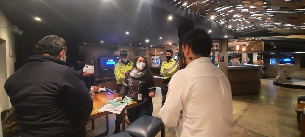 32 eventos clandestinos suspendidos en Quito