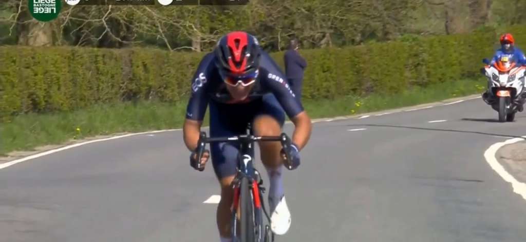 Carapaz, descalificado por posición irregular en Lieja Bastoña