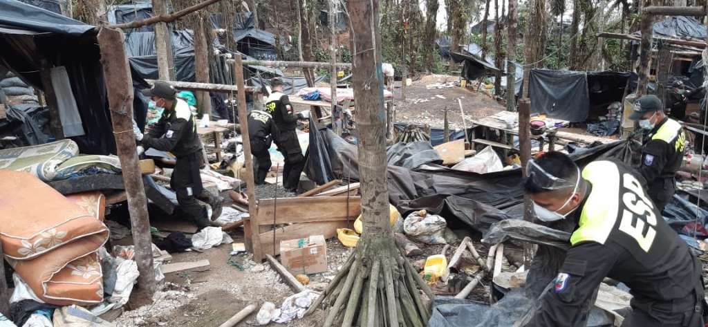 1.550 viviendas improvisadas son destruidas en parroquia Buenos Aires