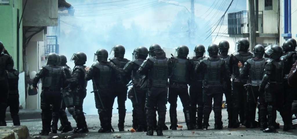 Atacan Gobernación de Carchi en tercer día de protestas