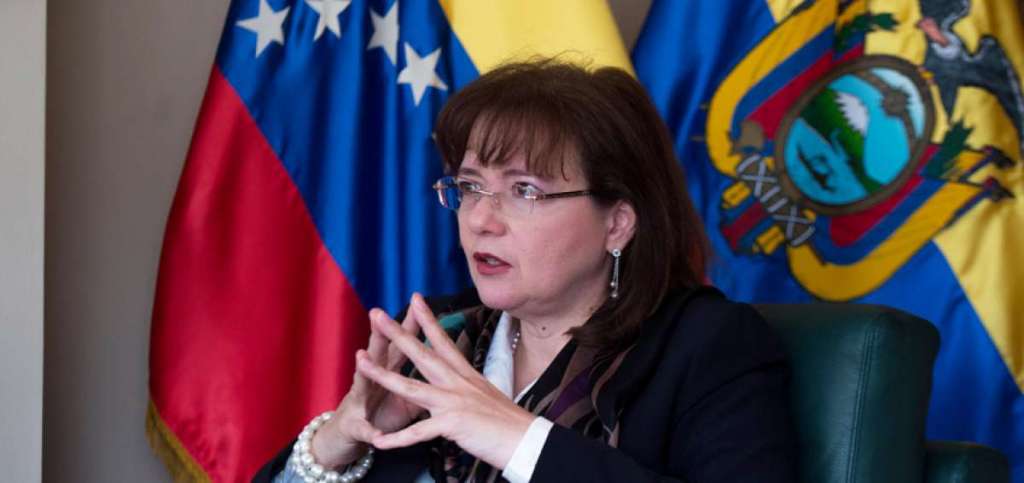 Gobierno de Ecuador expulsa a embajadora de Venezuela