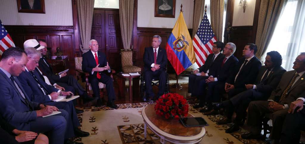 Mike Pence espera que Ecuador &quot;haga más&quot; ante el &quot;colapso de la dictadura venezolana&quot;