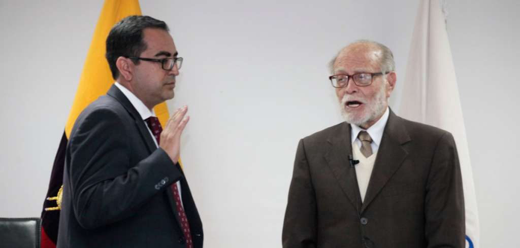 Consejo transitorio posesiona a fiscal encargado