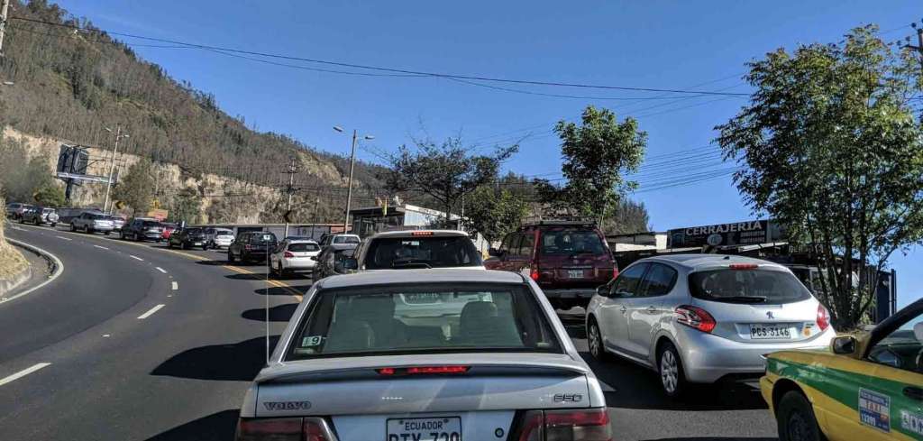 72 vehículos retenidos en Quito en 7 horas de &quot;Hoy no circula&quot;