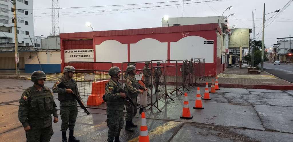 Puerto Bolívar: autoridades y pescadores se reunieron tras protestas que derivaron en saqueos