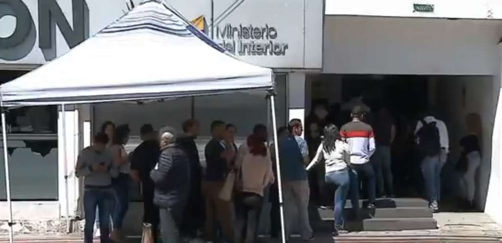 Ecuador iniciará controles migratorios tras casos de violencia por ciudadanos extranjeros