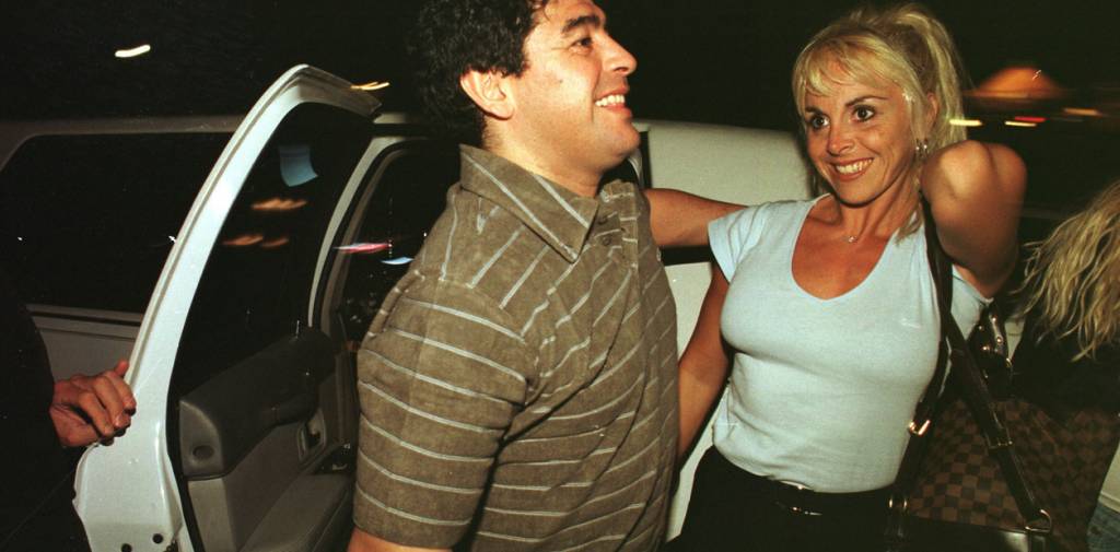 Ex esposa de Maradona se opone a serie