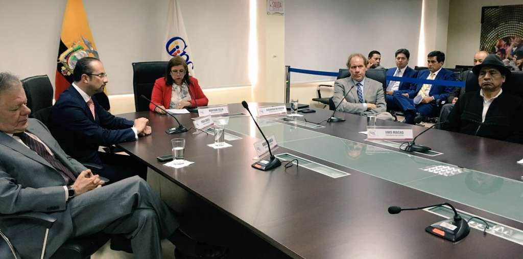 Consejo de Participación transitorio cesa a Carlos Ochoa