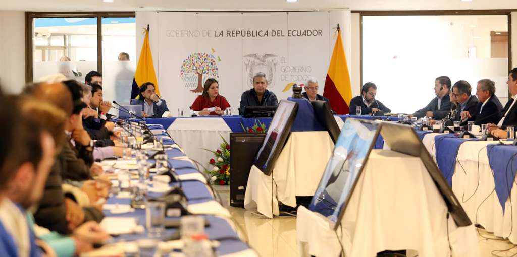 Moreno acepta tres de las renuncias de su gabinete