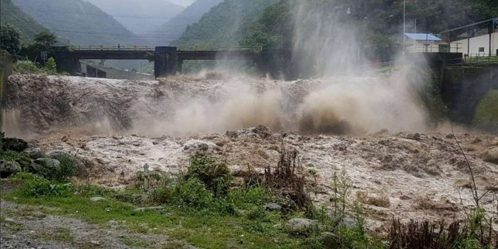 Lluvias en Baños y Patate continuarán en las próximas 72 horas