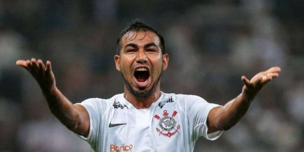 LDUQ anuncia el fichaje de Junior Sornoza