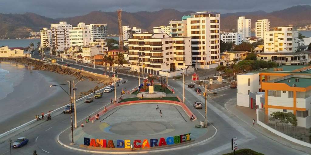 Playas de Bahía de Caráquez y San Jacinto no abrirán hoy